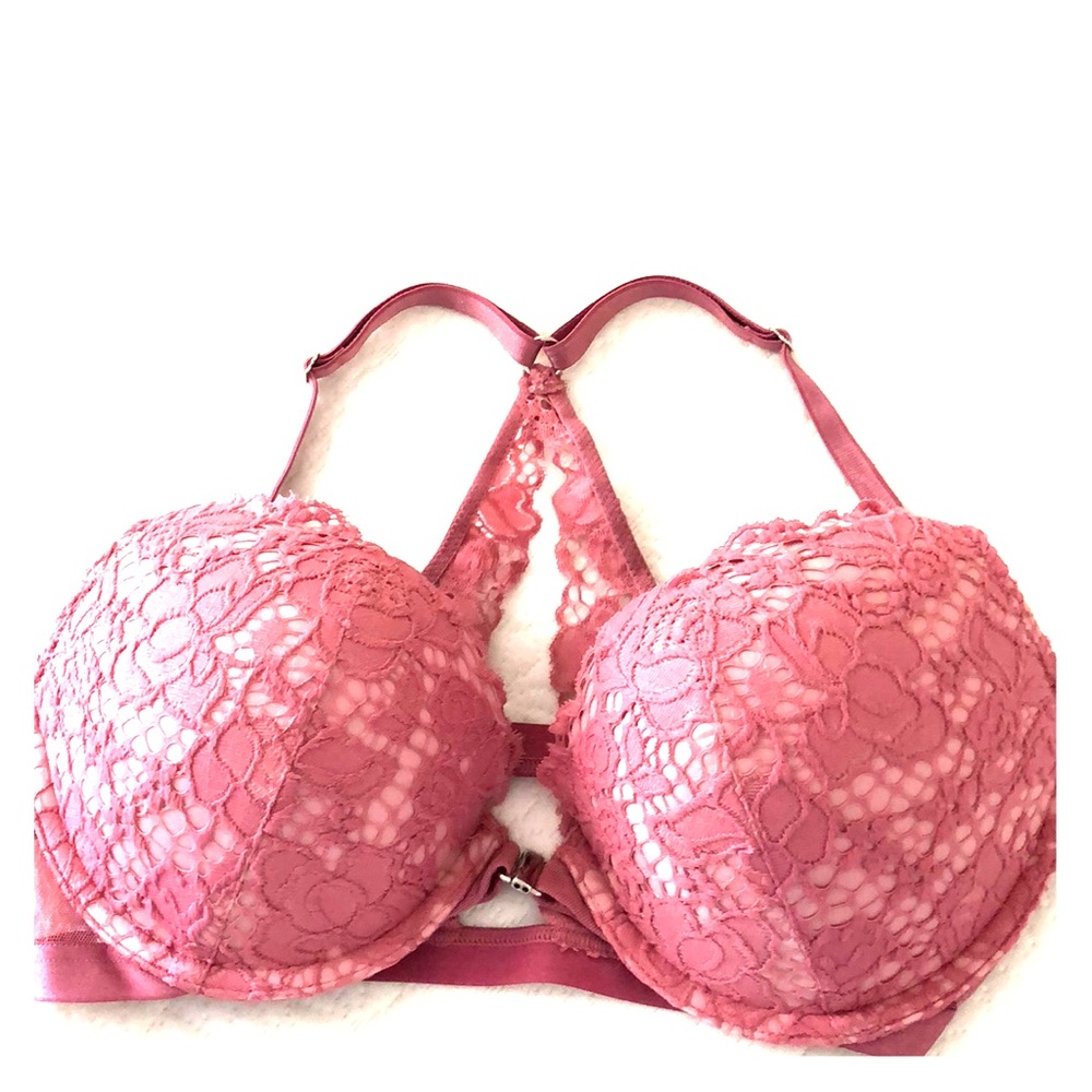 32 D Victoria Secret Bra ( Worn Once) PUSH UP LACE